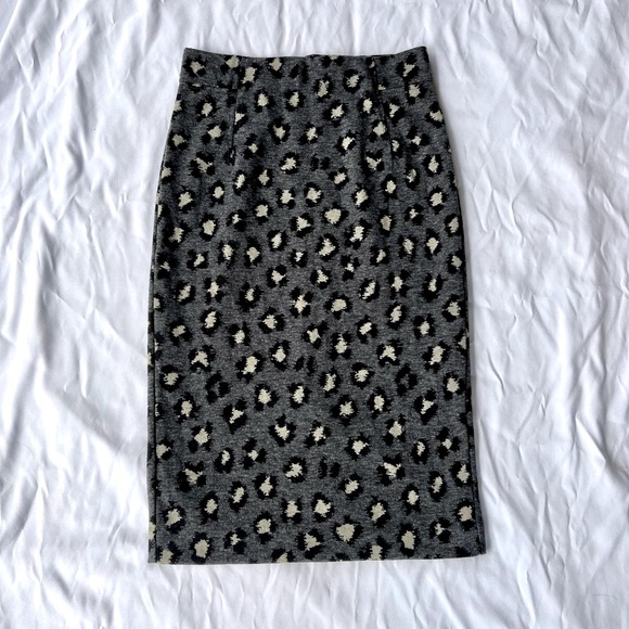 LOFT Leopard Print Pencil Skirt Midi Bodycon size XXS (fits XXS-S) - Picture 1 of 3